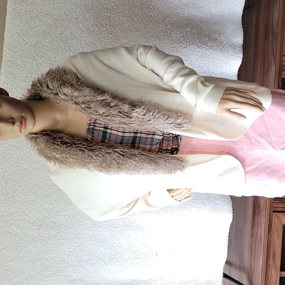 Calvin Klein Jackets & Blazers - 𝅺CALVIN klien fur cardigan Calvin klien fur cardigan Calvin klien fur cardigan